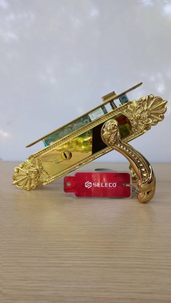 Khoá đồng cao cấp thương hiệu SELECO mạ 18k